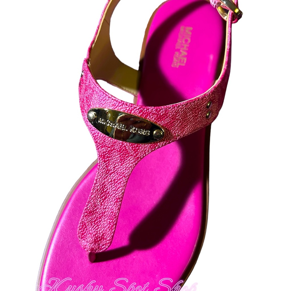 Michael Kors MK Plate Thong Logo Sandals- Deep Fuchsia Pink sz. 8.5 NIB NEW 💖💖 - Picture 3 of 3